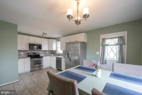 Other - 804 221st St, Pasadena, MD 21122 photo 3 of 11