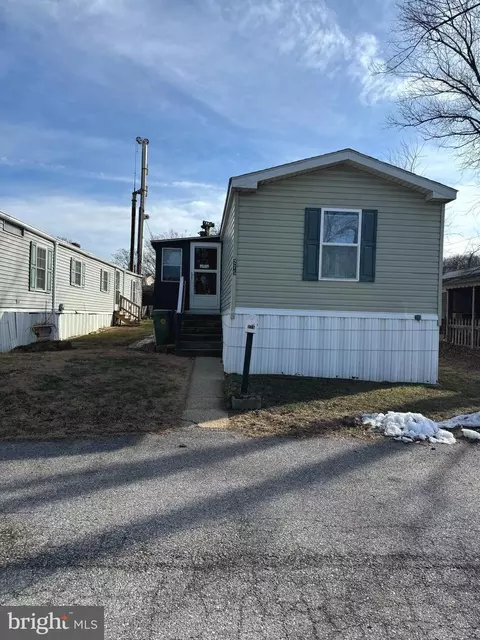 275 Rupert Cir, Brooklyn Park, MD 21225