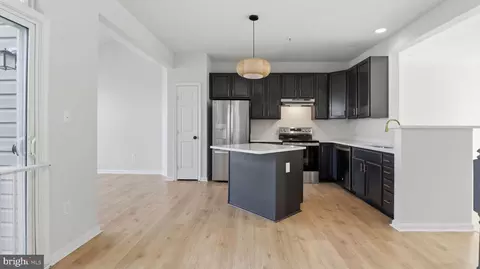 Entry Way - 1404 Pangbourne Way, Hanover, MD 21076 photo 1 of 12
