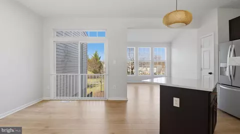 Entry Way - 1404 Pangbourne Way, Hanover, MD 21076 photo 5 of 12