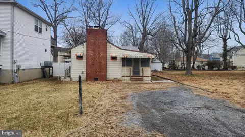 1502 Garst Rd, Shady Side, MD 20764
