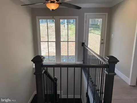 Entry Way - 453 Walnut Dr, Edgewater, MD 21037 photo 4 of 6