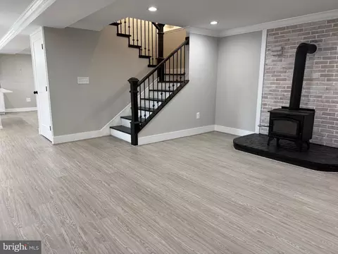 Living - 453 Walnut Dr, Edgewater, MD 21037 photo 3 of 5