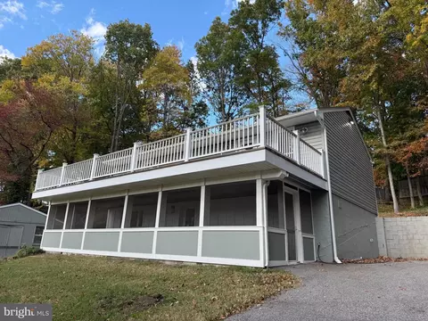 Exterior - 453 Walnut Dr, Edgewater, MD 21037 photo 11 of 13