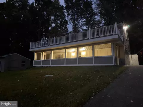 Exterior - 453 Walnut Dr, Edgewater, MD 21037 photo 13 of 13