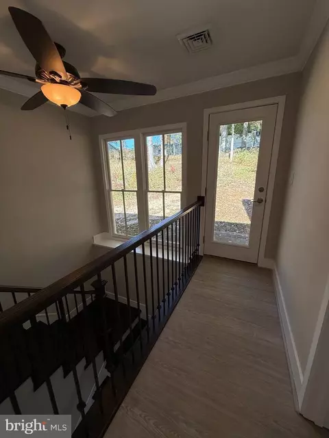 Entry Way - 453 Walnut Dr, Edgewater, MD 21037 photo 3 of 6