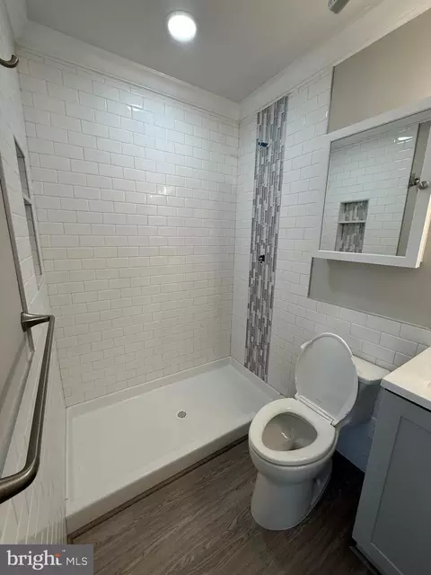 Bath - 453 Walnut Dr, Edgewater, MD 21037 photo 6 of 6
