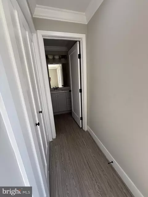 Entry Way - 453 Walnut Dr, Edgewater, MD 21037 photo 5 of 6