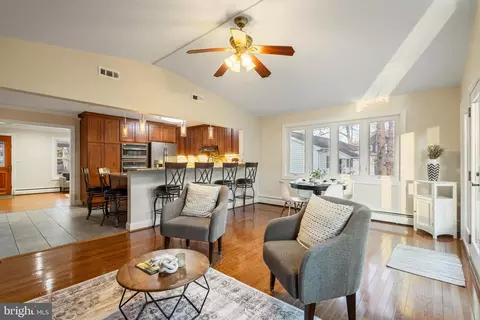 Other - 115 Edgemere Dr, Annapolis, MD 21403 photo 1 of 5