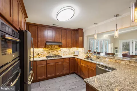 Kitchen - 115 Edgemere Dr, Annapolis, MD 21403 photo 1 of 2