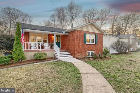 Exterior - 115 Edgemere Dr, Annapolis, MD 21403 photo 2 of 6
