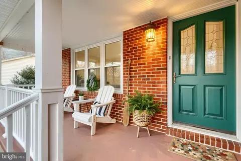 Exterior - 115 Edgemere Dr, Annapolis, MD 21403 photo 3 of 6