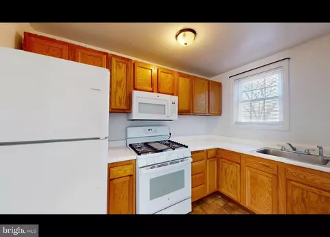 Kitchen - 944 1st, Brooklyn, MD 21225 photo 1 of 1