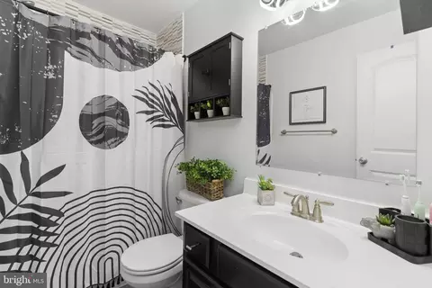 Bath - 7662 Pine Haven Dr, Pasadena, MD 21122 photo 1 of 1