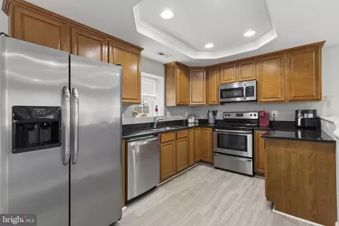 Kitchen - 7662 Pine Haven Dr, Pasadena, MD 21122 photo 2 of 2