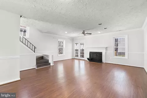 Living - 1472 Lowell Ct, Crofton, MD 21114 photo 1 of 2