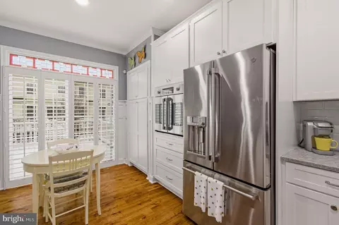 Kitchen - 822 Square Nail Ct, Odenton, MD 21113 photo 4 of 8