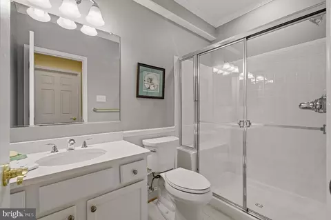 Bath - 822 Square Nail Ct, Odenton, MD 21113 photo 5 of 5