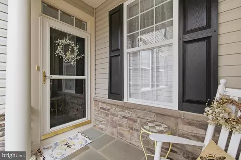 Exterior - 822 Square Nail Ct, Odenton, MD 21113 photo 3 of 12