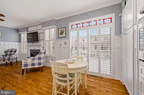 Dining - 822 Square Nail Ct, Odenton, MD 21113 photo 4 of 4