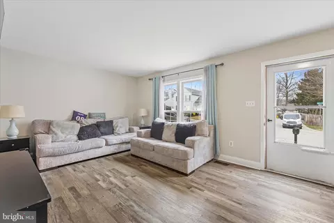 2209 227th St, Pasadena, MD 21122 photo 5