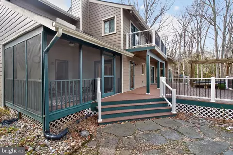 Exterior - 1585 Marco Dr, Pasadena, MD 21122 photo 6 of 8