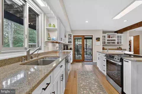Kitchen - 1585 Marco Dr, Pasadena, MD 21122 photo 1 of 3