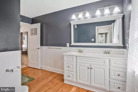 Entry Way - 1168 Maple Ave, Shady Side, MD 20764 photo 2 of 2