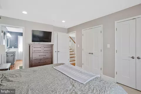 Bedroom - 1168 Maple Ave, Shady Side, MD 20764 photo 2 of 5