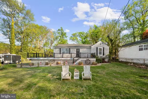 3901 Calawasse Rd, Edgewater, MD 21037