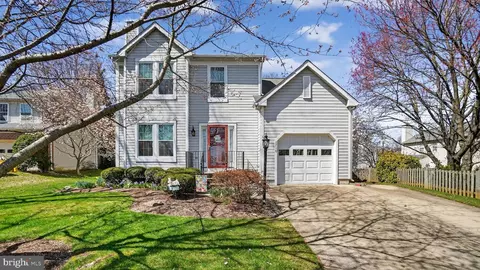 2710 Price Rd, Crofton, MD 21114
