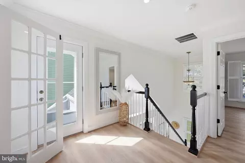 Entry Way - 3963 Bayside Dr, Edgewater, MD 21037 photo 6 of 7