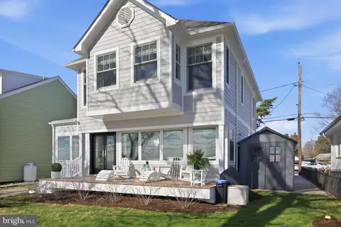 Exterior - 3963 Bayside Dr, Edgewater, MD 21037 photo 6 of 9