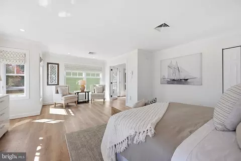 Bedroom - 3963 Bayside Dr, Edgewater, MD 21037 photo 5 of 9