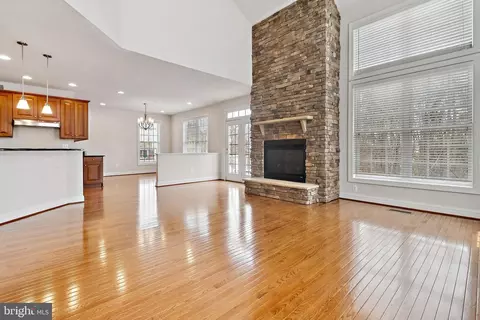 Living - 7404 Thames River Dr, Hanover, MD 21076 photo 2 of 9