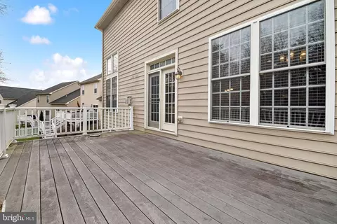 Exterior - 7404 Thames River Dr, Hanover, MD 21076 photo 5 of 6