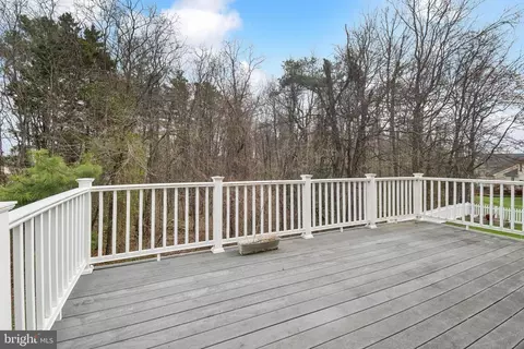 Exterior - 7404 Thames River Dr, Hanover, MD 21076 photo 4 of 6