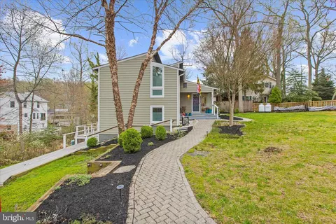 2642 Queen Anne Cir, Annapolis, MD 21403