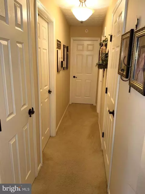 Entry Way - 619 Deering Rd #1K, Pasadena, MD 21122 photo 1 of 3