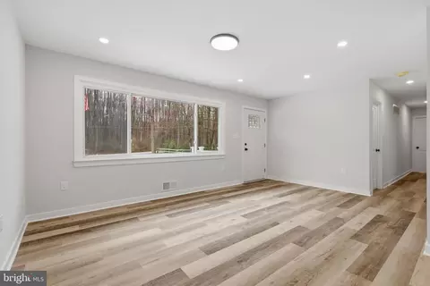 Living - 7258 Forest Ave, Hanover, MD 21076 photo 2 of 3