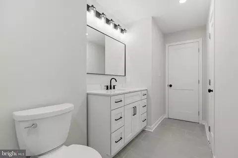 Bath - 7258 Forest Ave, Hanover, MD 21076 photo 2 of 3