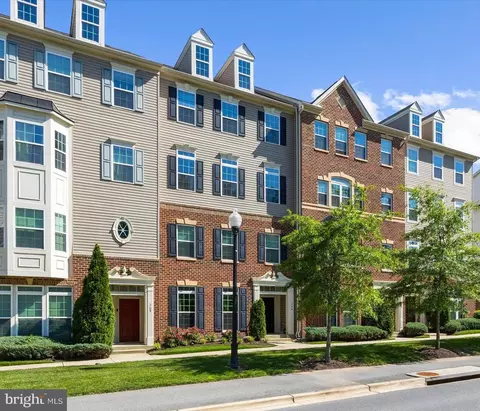 364 Chessington Dr, Odenton, MD 21113