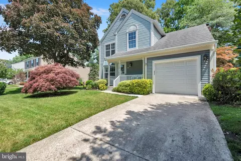 285 Shakespeare Dr, Severna Park, MD 21146