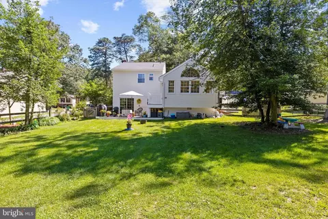 Exterior - 646 Cedar Dr, Pasadena, MD 21122 photo 4 of 8