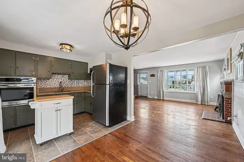 8504 Jenkins Rd, Pasadena, MD 21122 photo 15