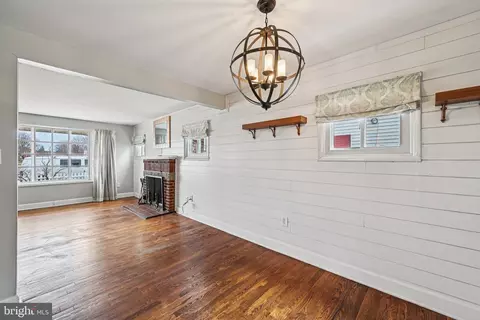 8504 Jenkins Rd, Pasadena, MD 21122 photo 14
