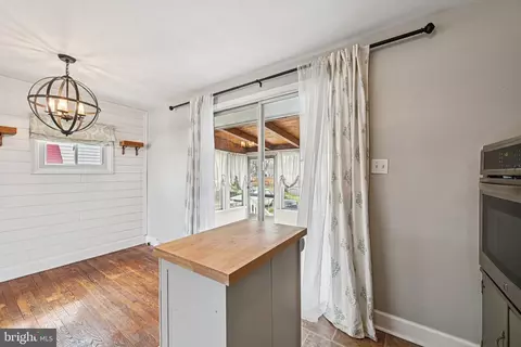 8504 Jenkins Rd, Pasadena, MD 21122 photo 18