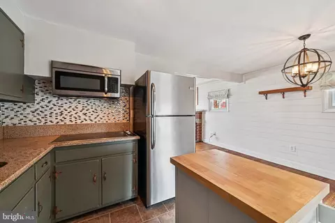 8504 Jenkins Rd, Pasadena, MD 21122 photo 19