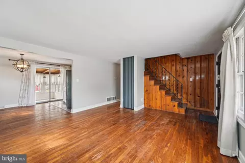 8504 Jenkins Rd, Pasadena, MD 21122 photo 10