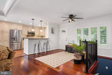 Entry Way - 508 Walnut Dr, Riva, MD 21140 photo 1 of 3